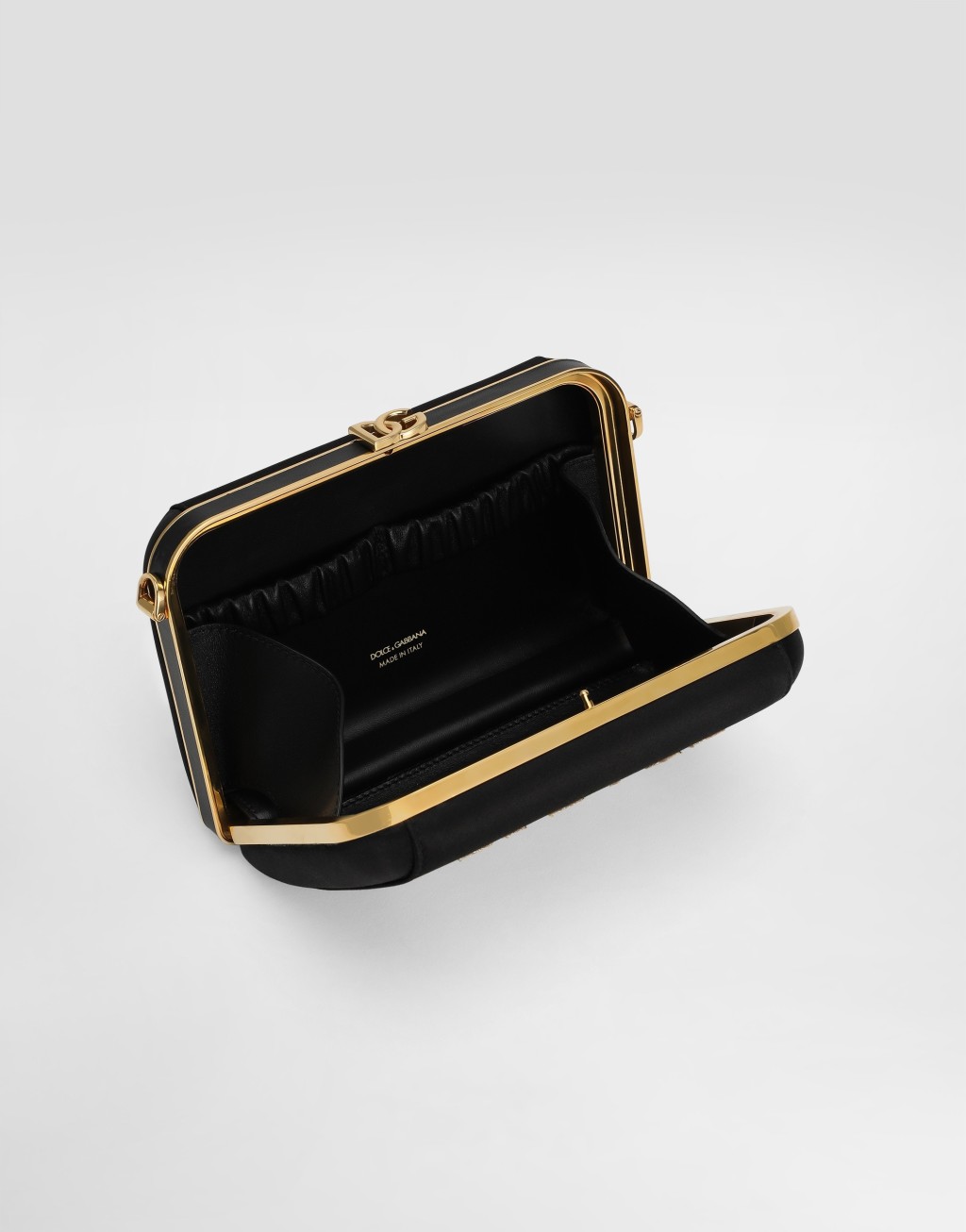 Dolce Box缎面与亮面Ayers蛇皮手袋6