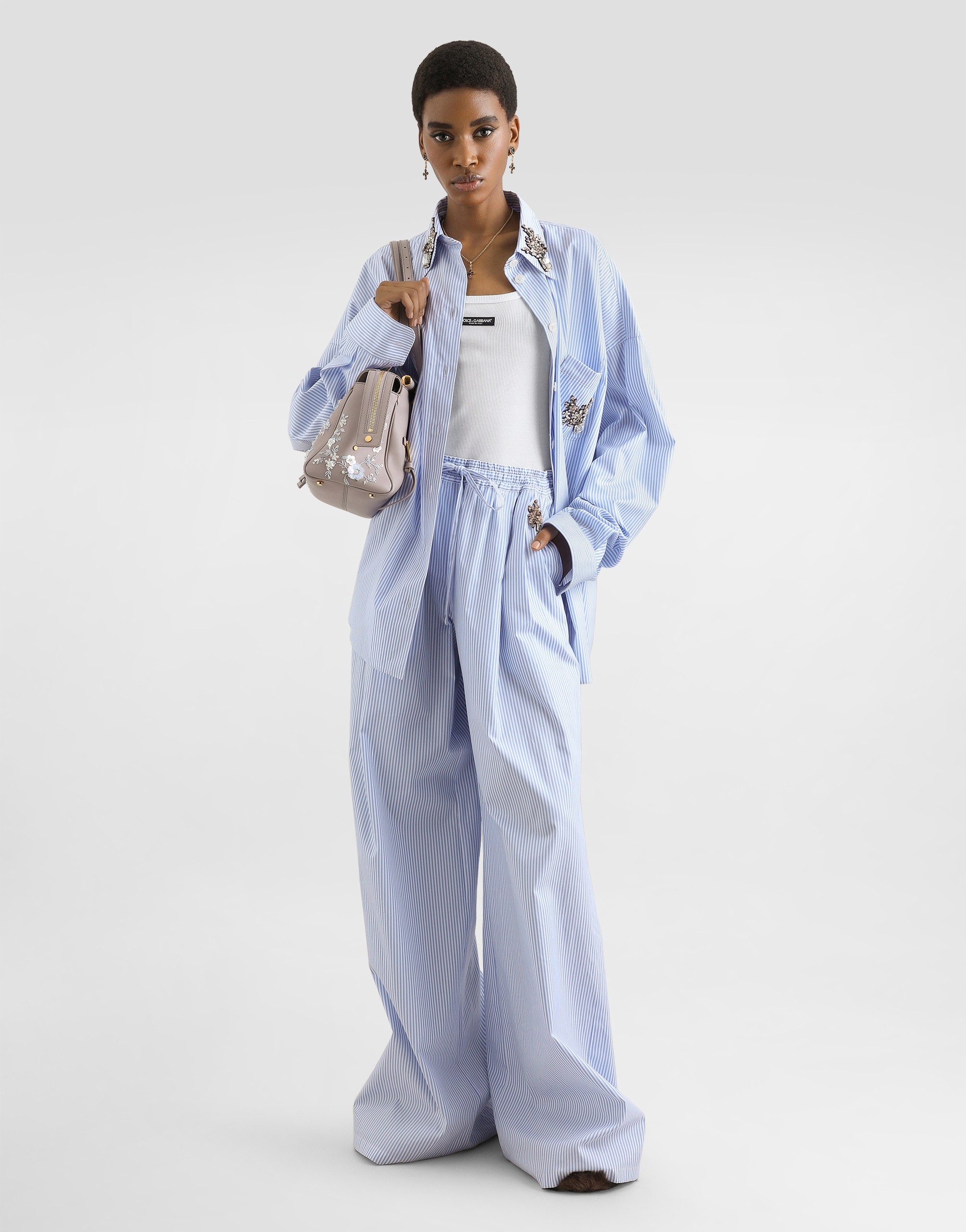 https://asset.dolcegabbana.com.cn/dg-prod-pim/1771765356-322-F5U57ZFR536-STRIPED-2.png