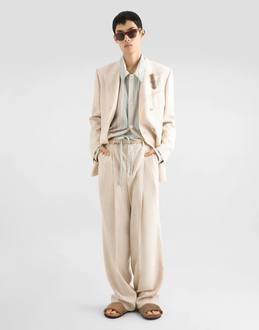 条纹面料华丽衬衫