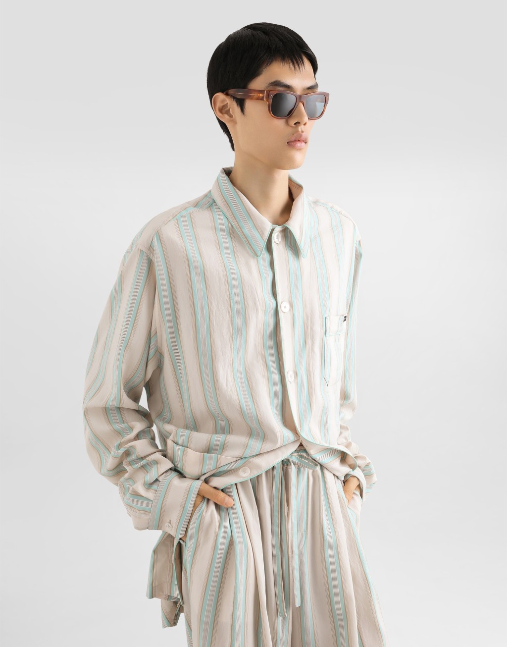 条纹面料华丽衬衫4