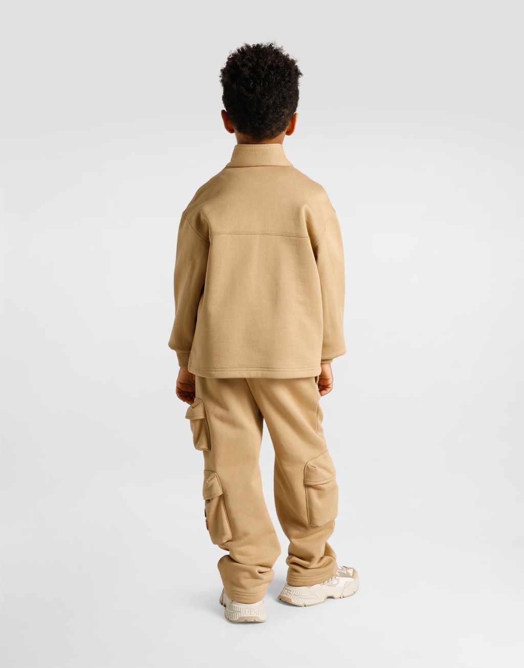 配DG徽标的抓绒工装裤4