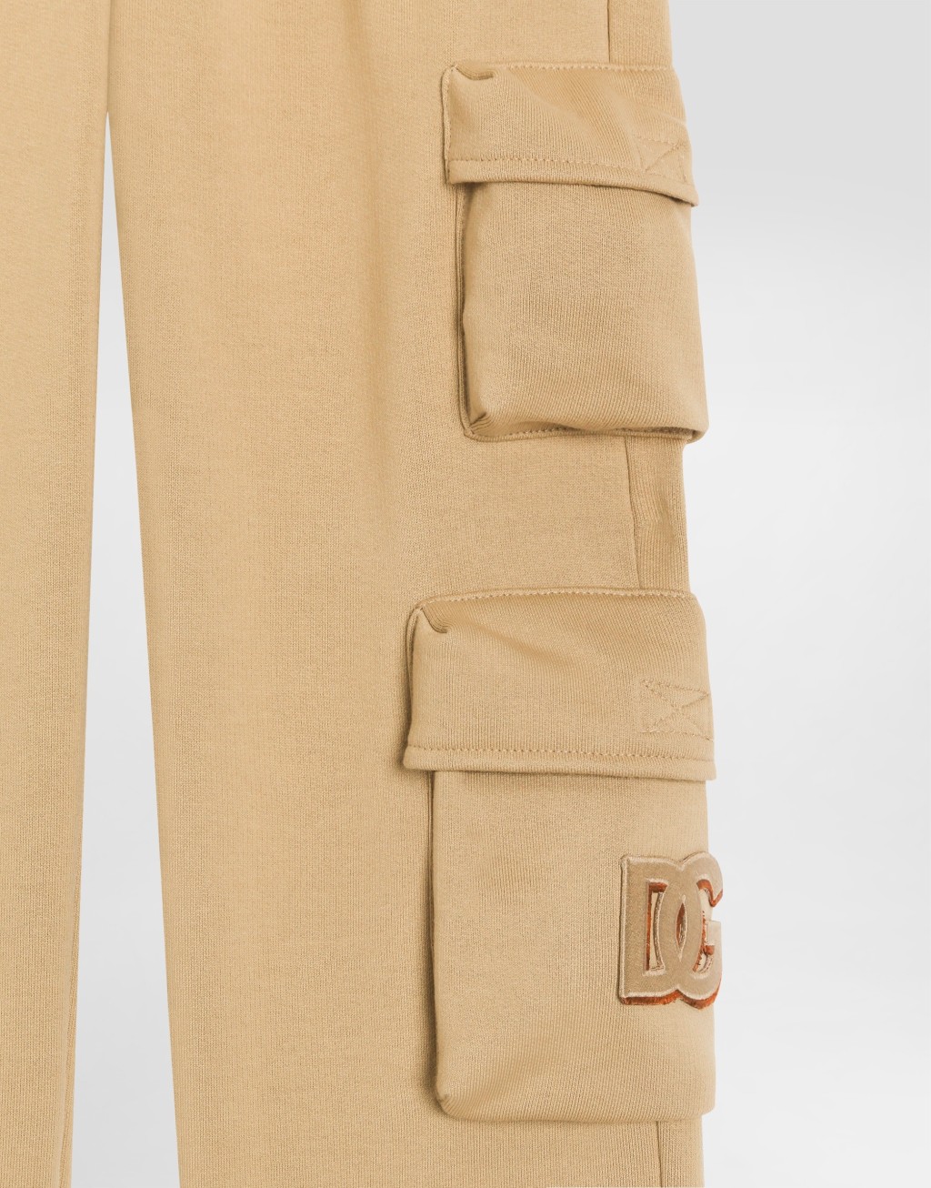 配DG徽标的抓绒工装裤6