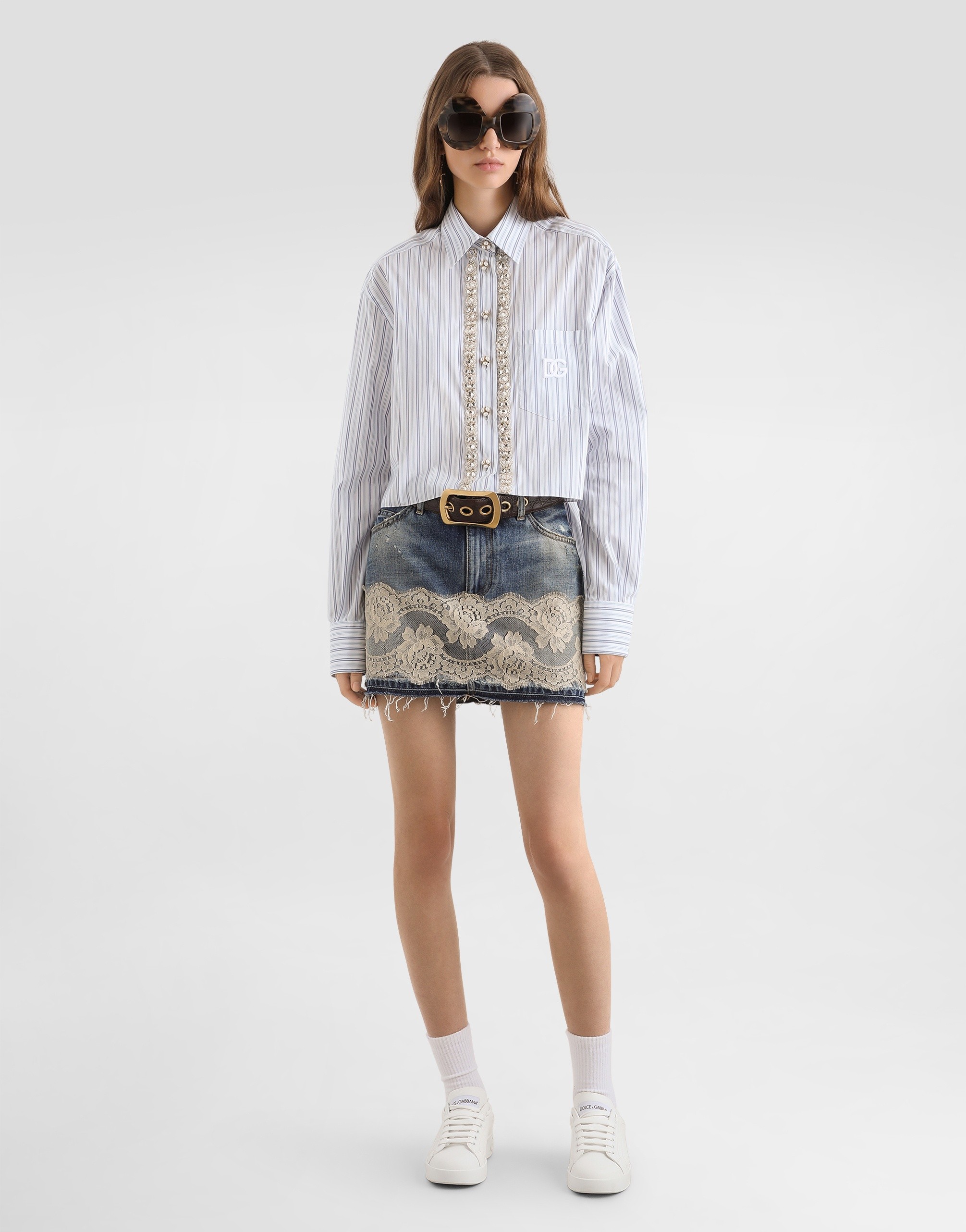 https://asset.dolcegabbana.com.cn/dg-prod-pim/1771767505-322-F5U22ZFBMFN-STRIPED-2.png