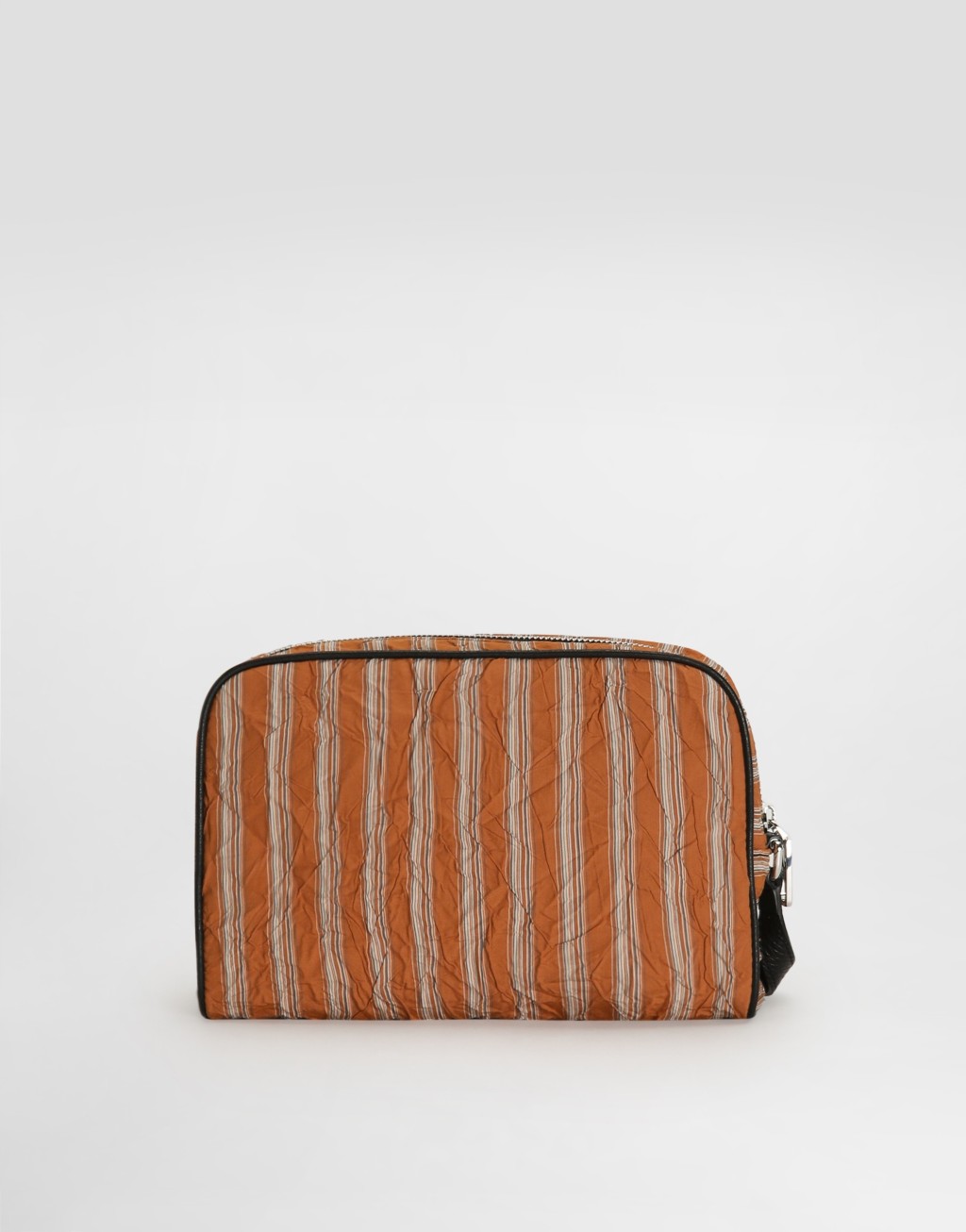 褶皱质感面料手袋3