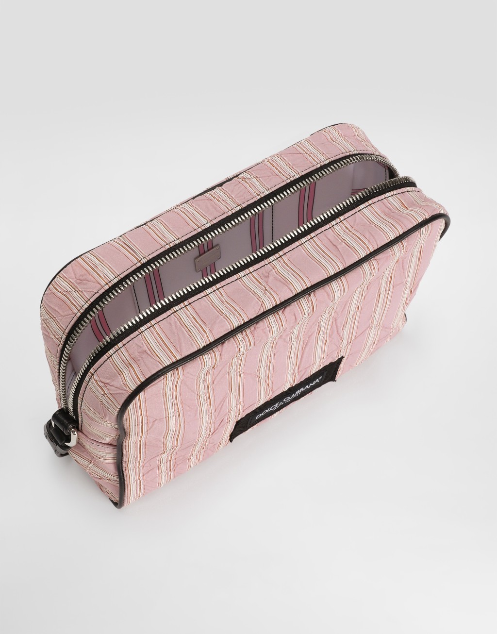 褶皱质感面料手袋5