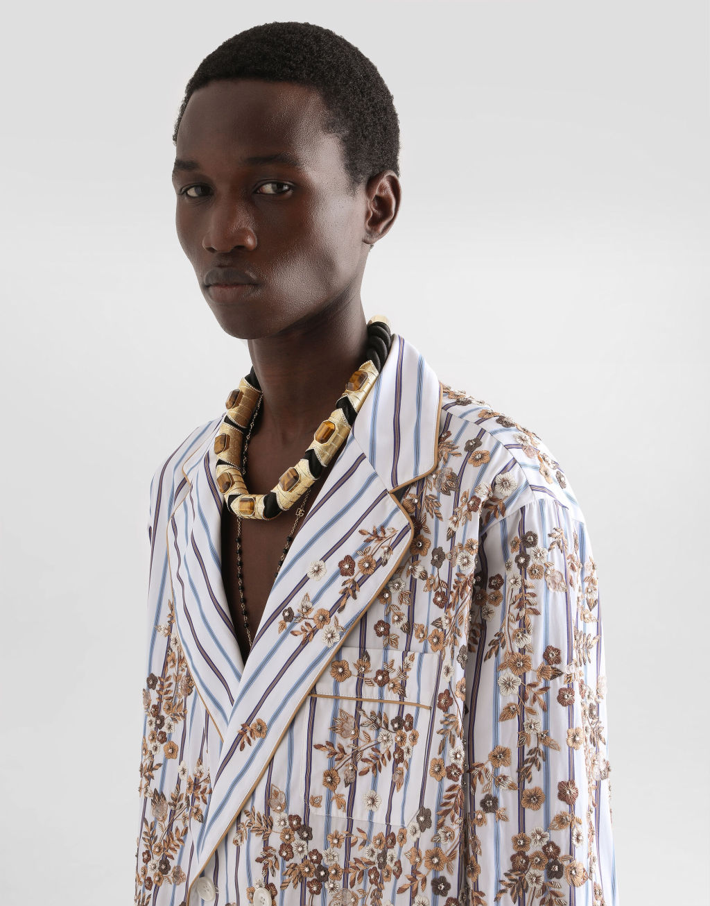 饰以虎眼石的绳索项链2