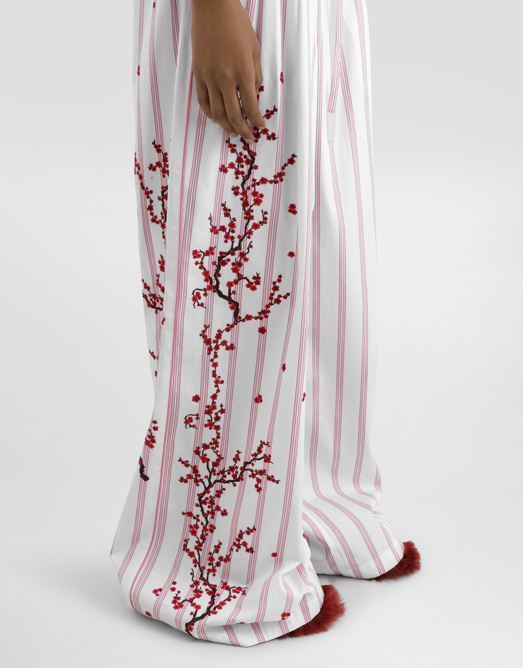 花卉线绣府绸长裤5