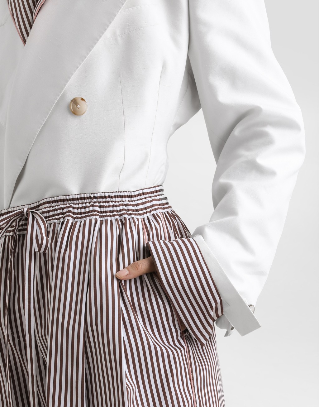 双排扣西装外套5