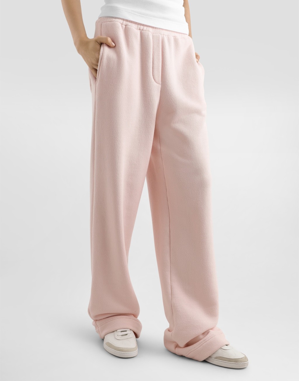 卫衣布长裤 饰以刺绣贴布4