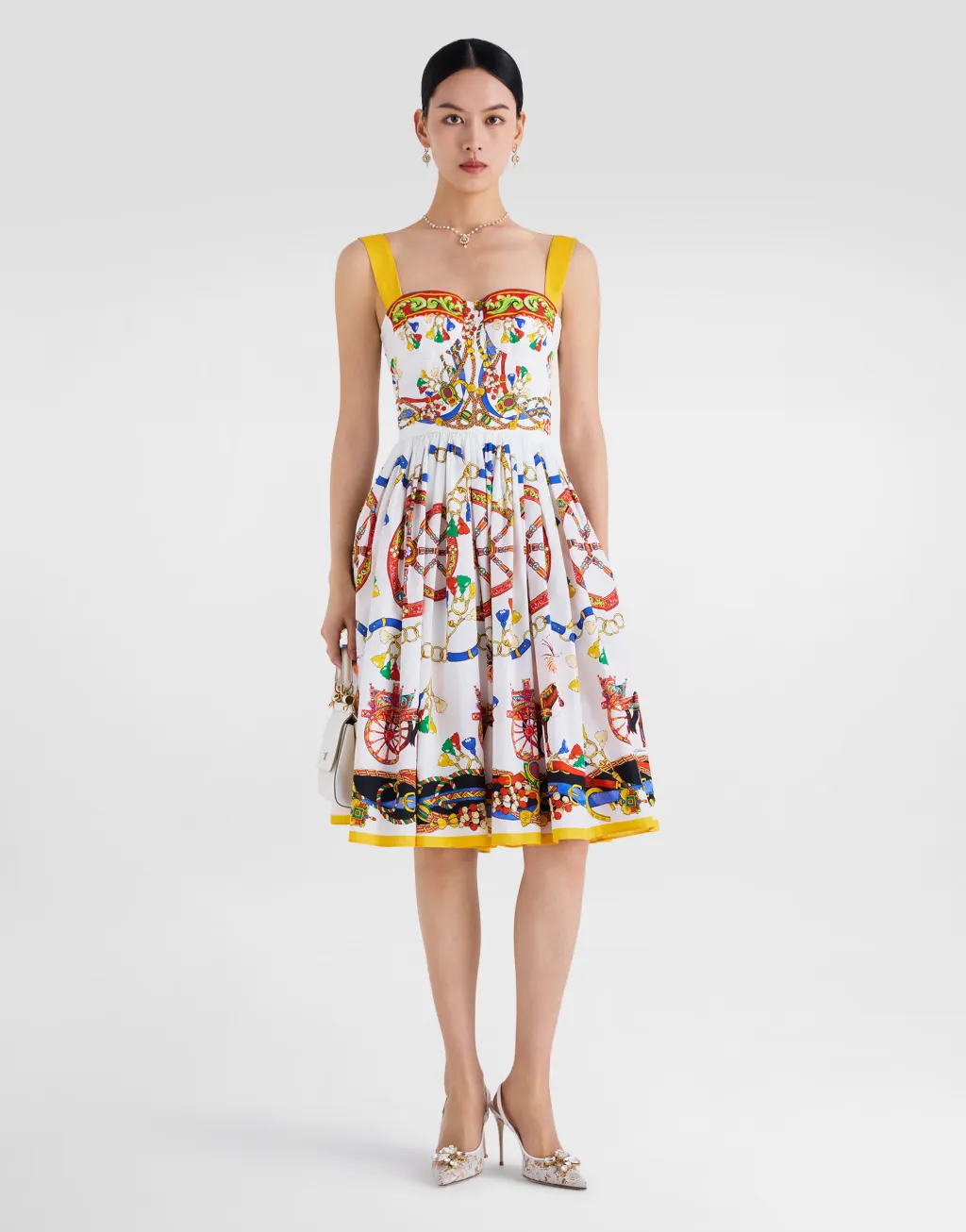 印花府绸连衣裙