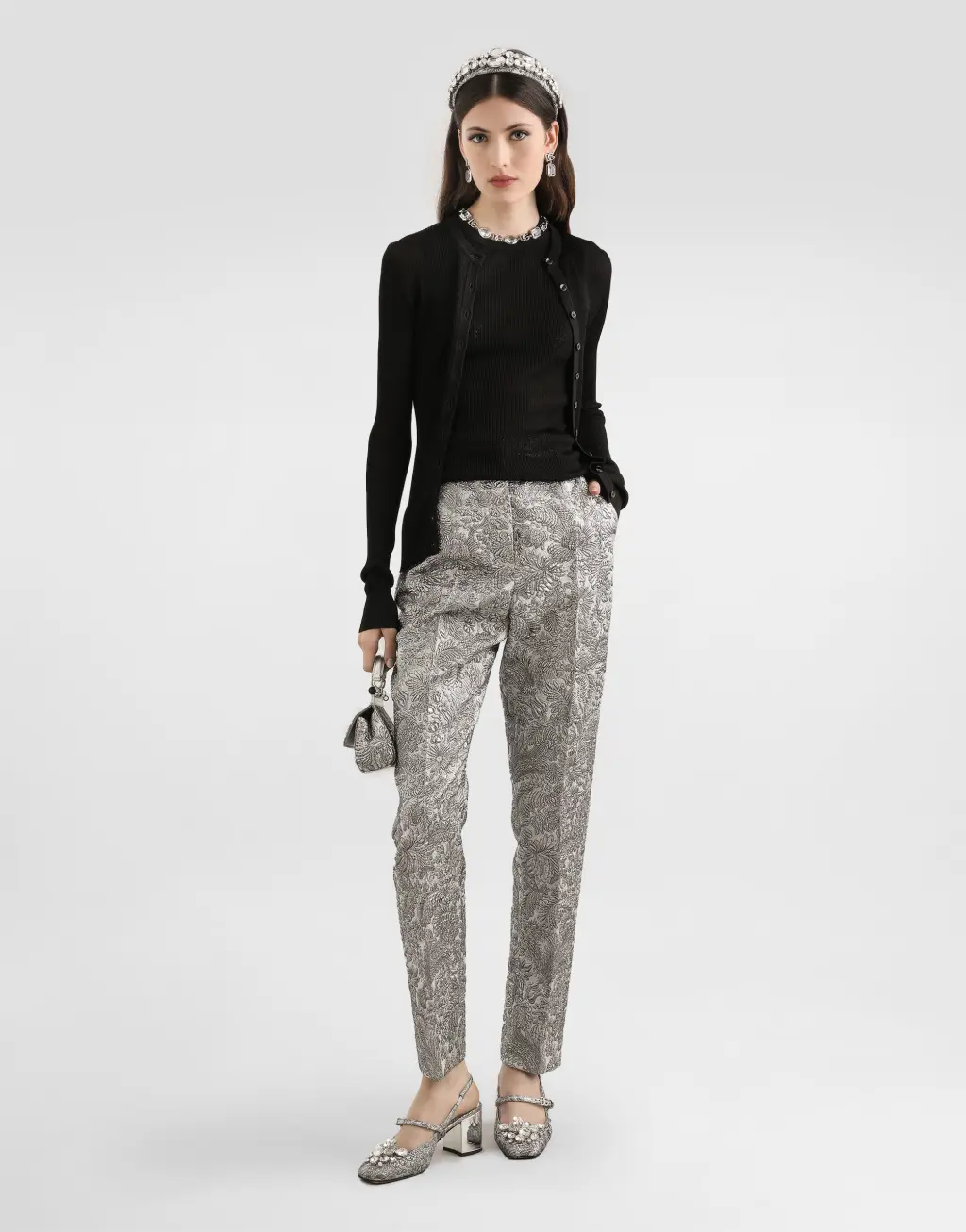 宝石与刺绣织锦后系带鞋