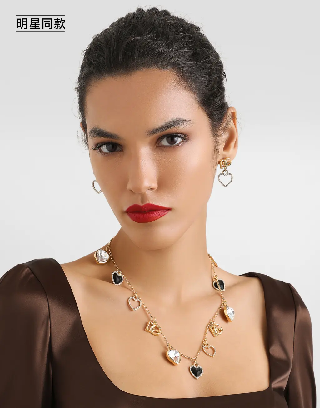 明星同款爱心装饰 Italian Tailoring 项链