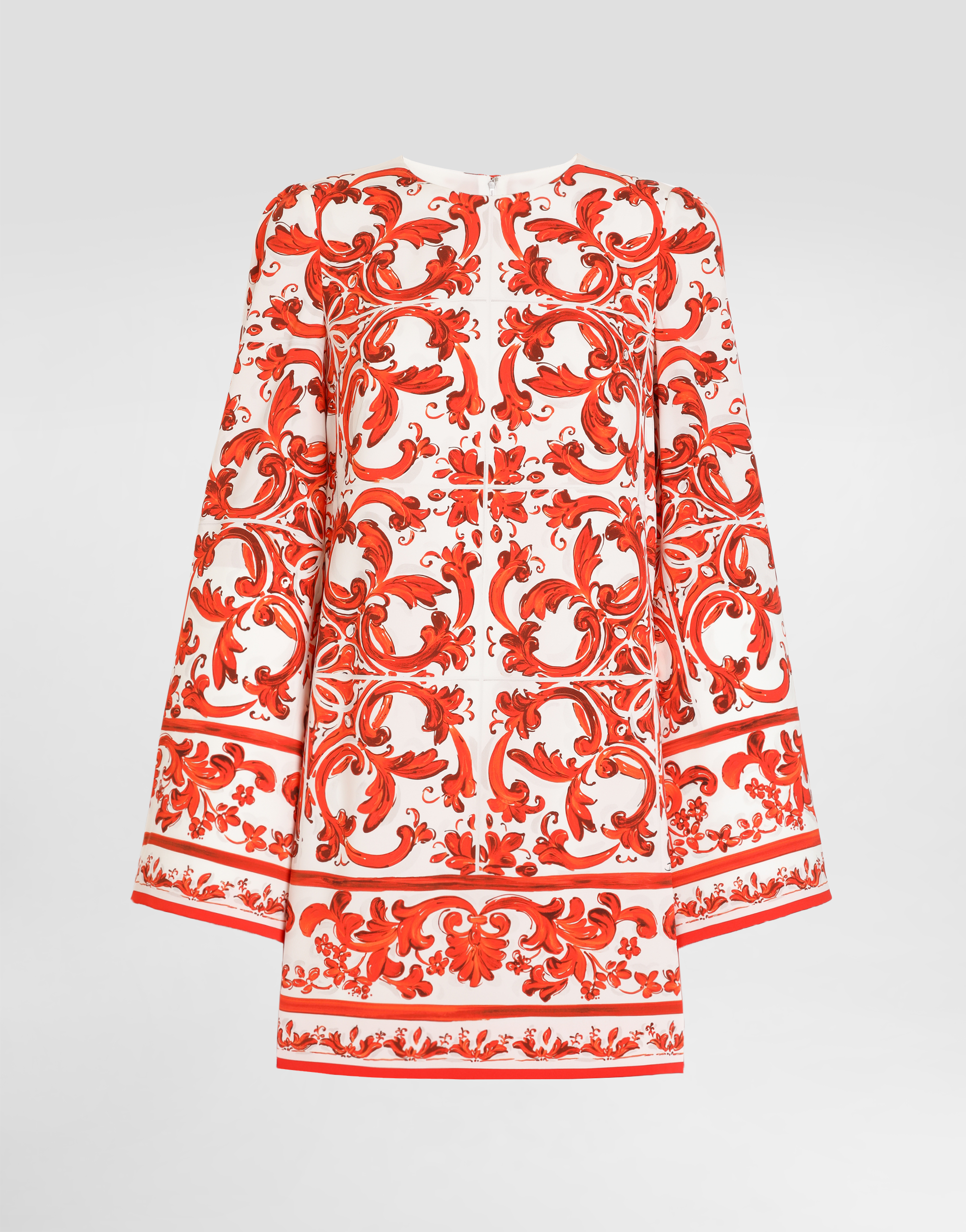 https://asset.dolcegabbana.com.cn/dg-prod-pim/1778052240-322-F6ZW4TGDDRJ-COMBINED%2BCOLOUR-1.jpg