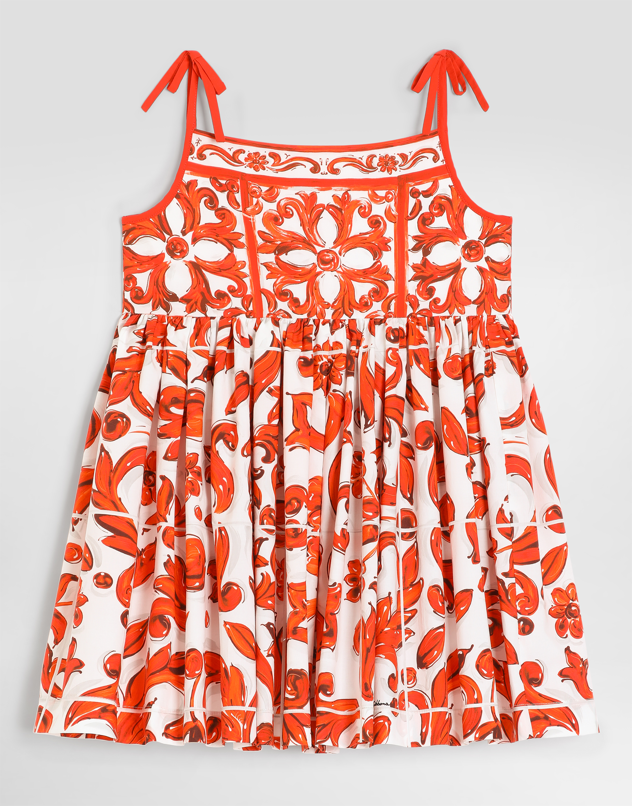 https://asset.dolcegabbana.com.cn/dg-prod-pim/1778213791-322-L54DN8G7P4N-MAIOLICA%2B5L%2BARANCION-1.jpg