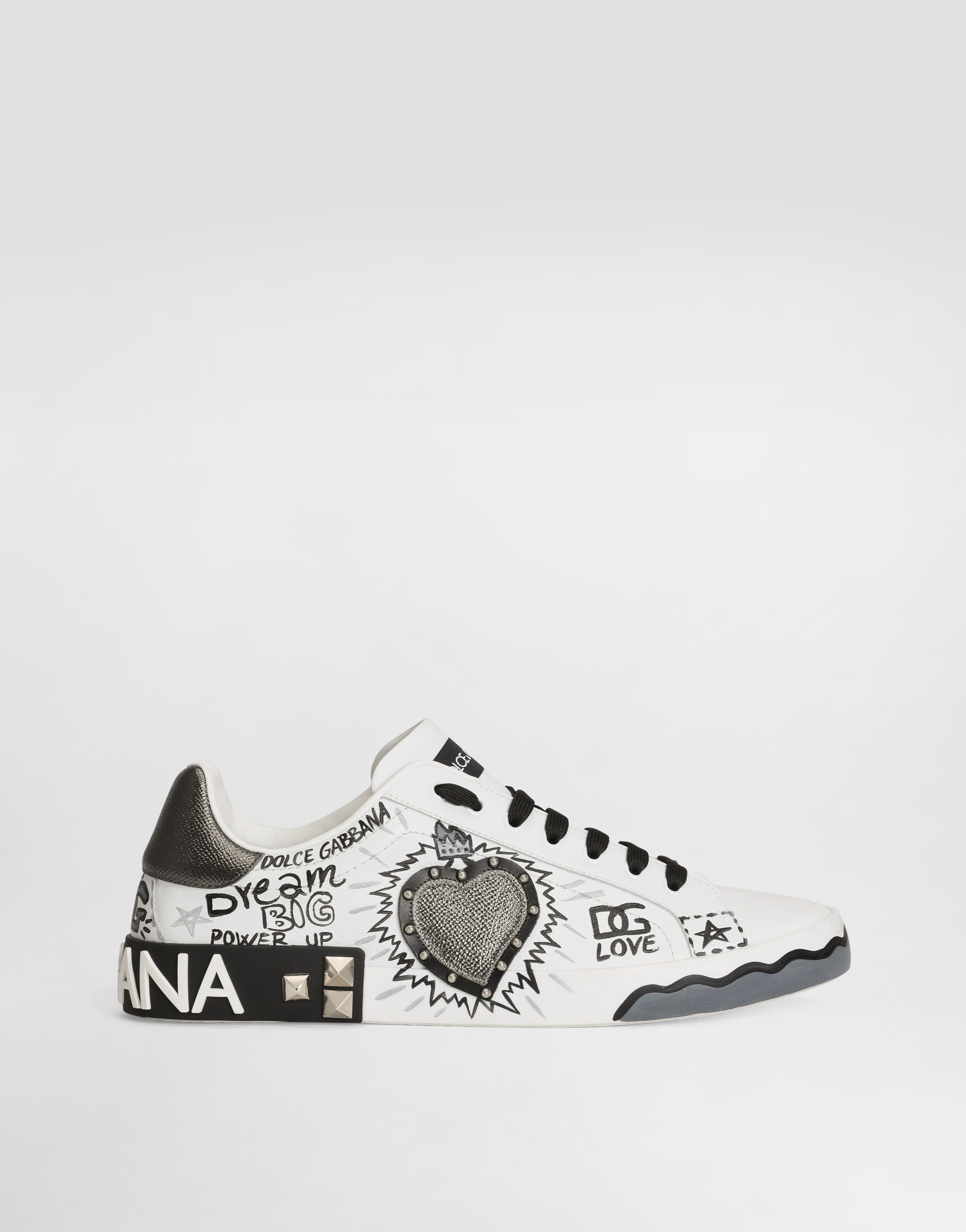 https://asset.dolcegabbana.com.cn/dg-prod-pim/1779269137-322-CS2466A0986-1-SCRITTE%2BCORONA%2BNERA-1.png
