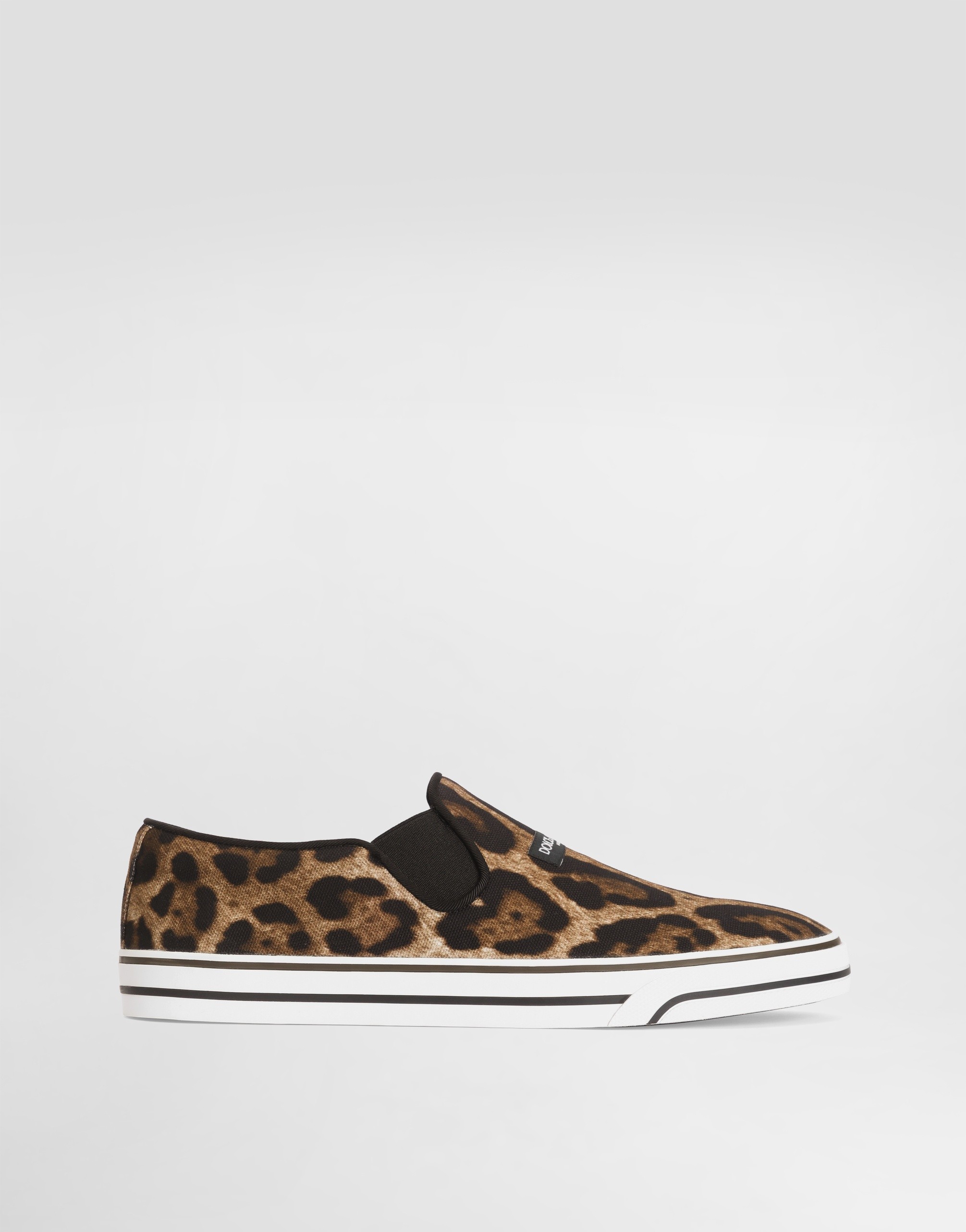 https://asset.dolcegabbana.com.cn/dg-prod-pim/1779269878-322-CS2428A0570-LEO%2BNEW-1.png