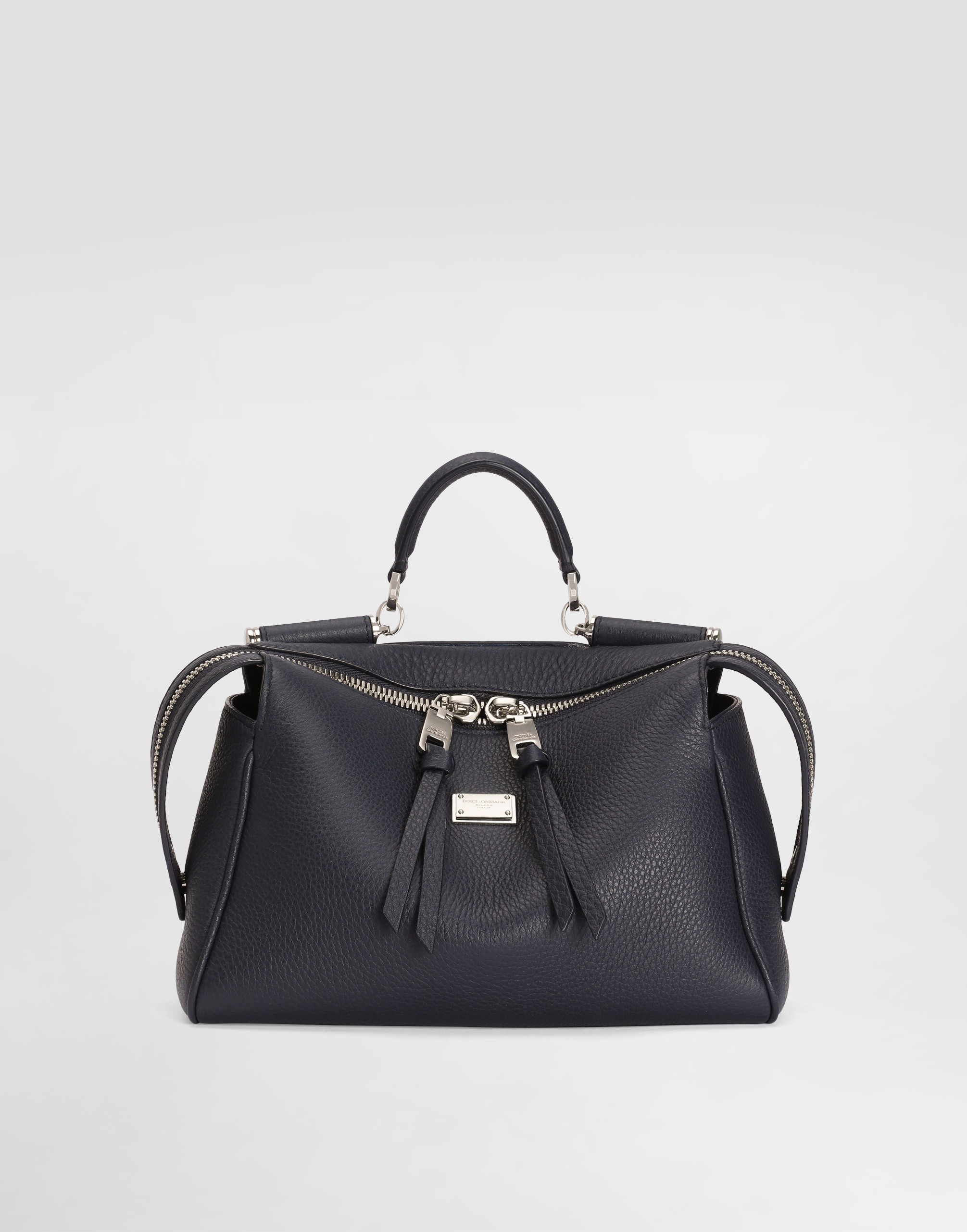 https://asset.dolcegabbana.com.cn/dg-prod-pim/1779270561-322-BM7939A0370-1-BLUE%2B3-1.png
