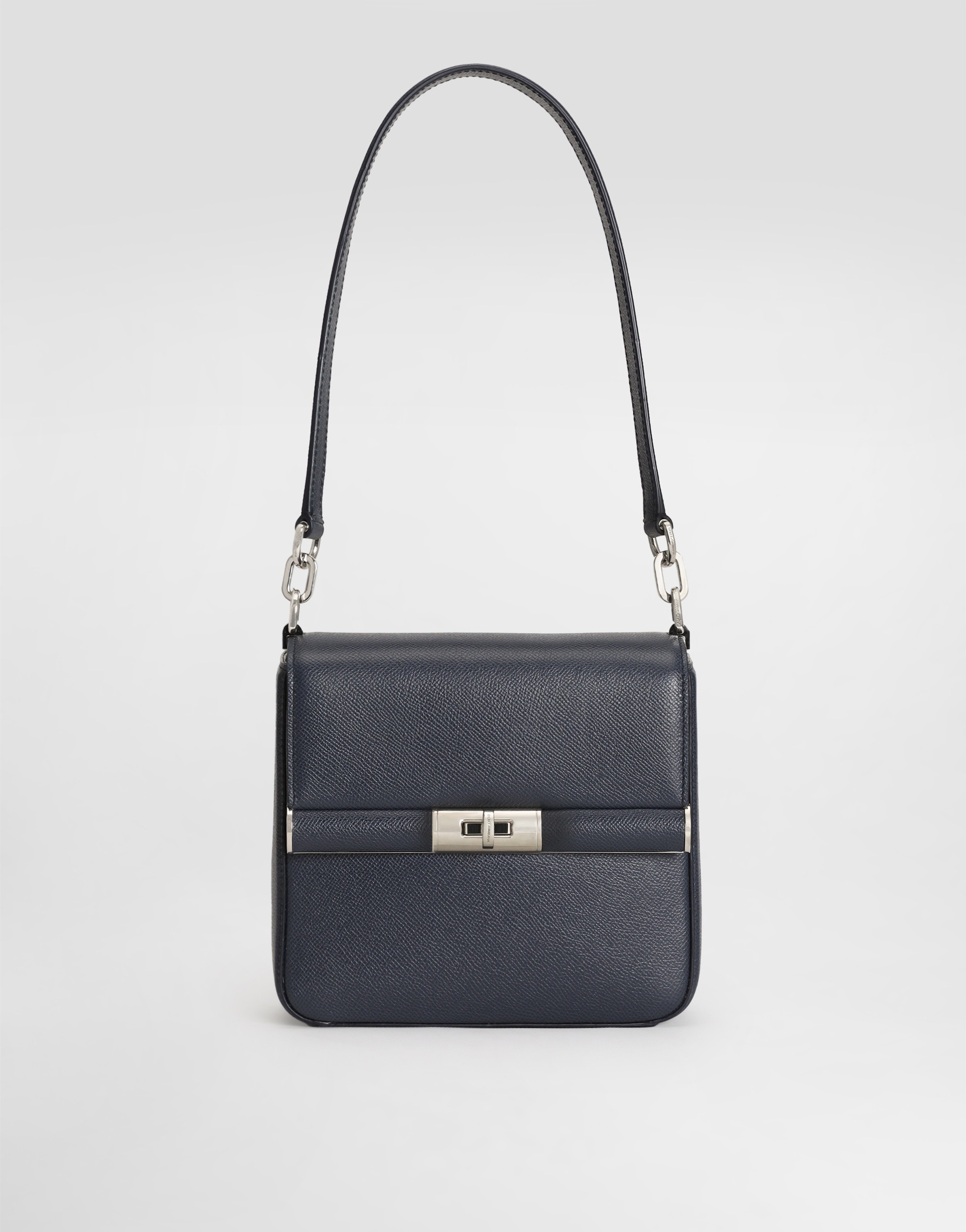 https://asset.dolcegabbana.com.cn/dg-prod-pim/1779270578-322-BM2445A0701-BLUE%2B3-1.png