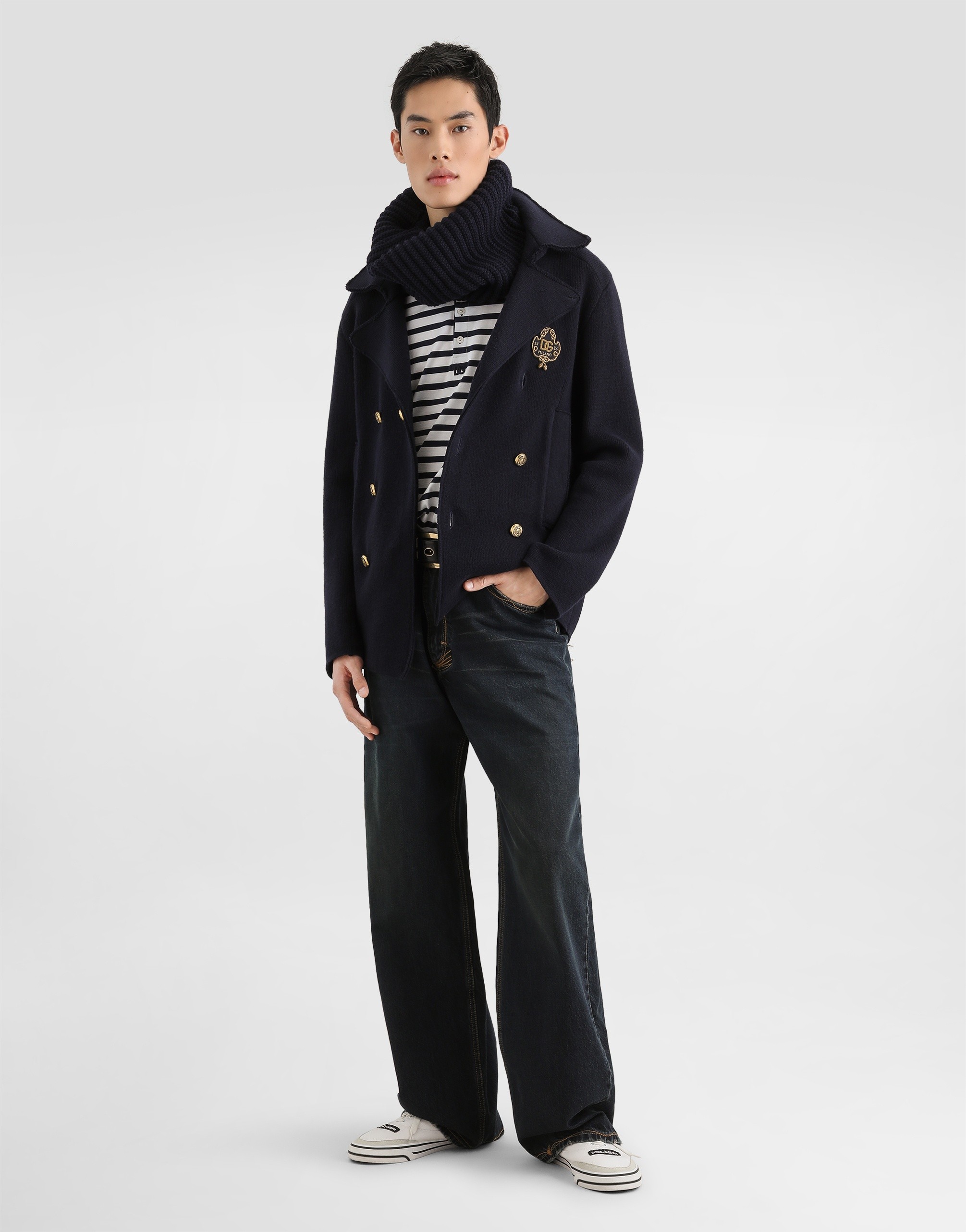 https://asset.dolcegabbana.com.cn/dg-prod-pim/1780627759-322-GXVBDZJDVLL-NAVY%2BBLUE-2.png
