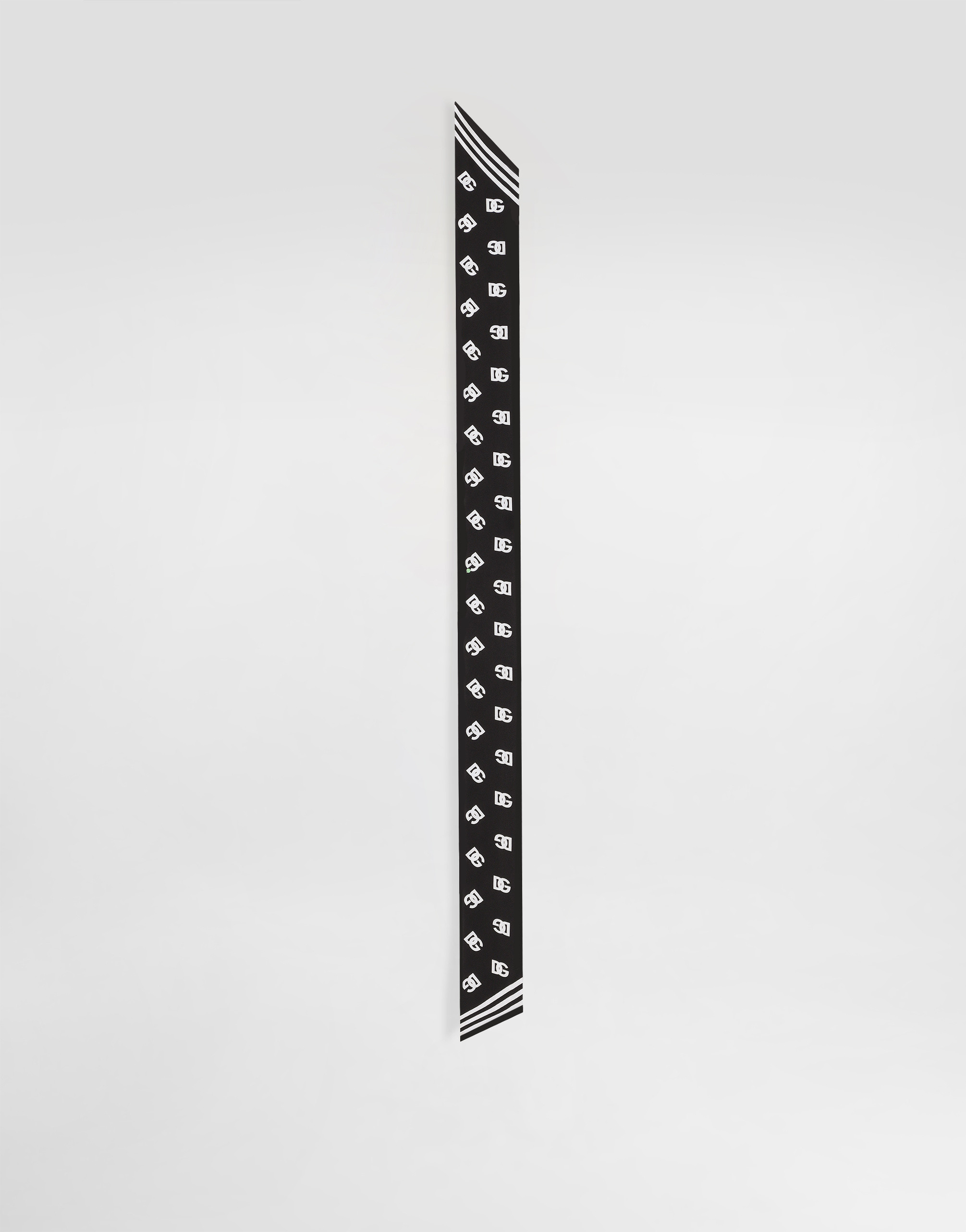 https://asset.dolcegabbana.com.cn/dg-prod-pim/1781149739-322-FS215AGDB7Y-DG%2BBCO%2BF.NERO-1.png