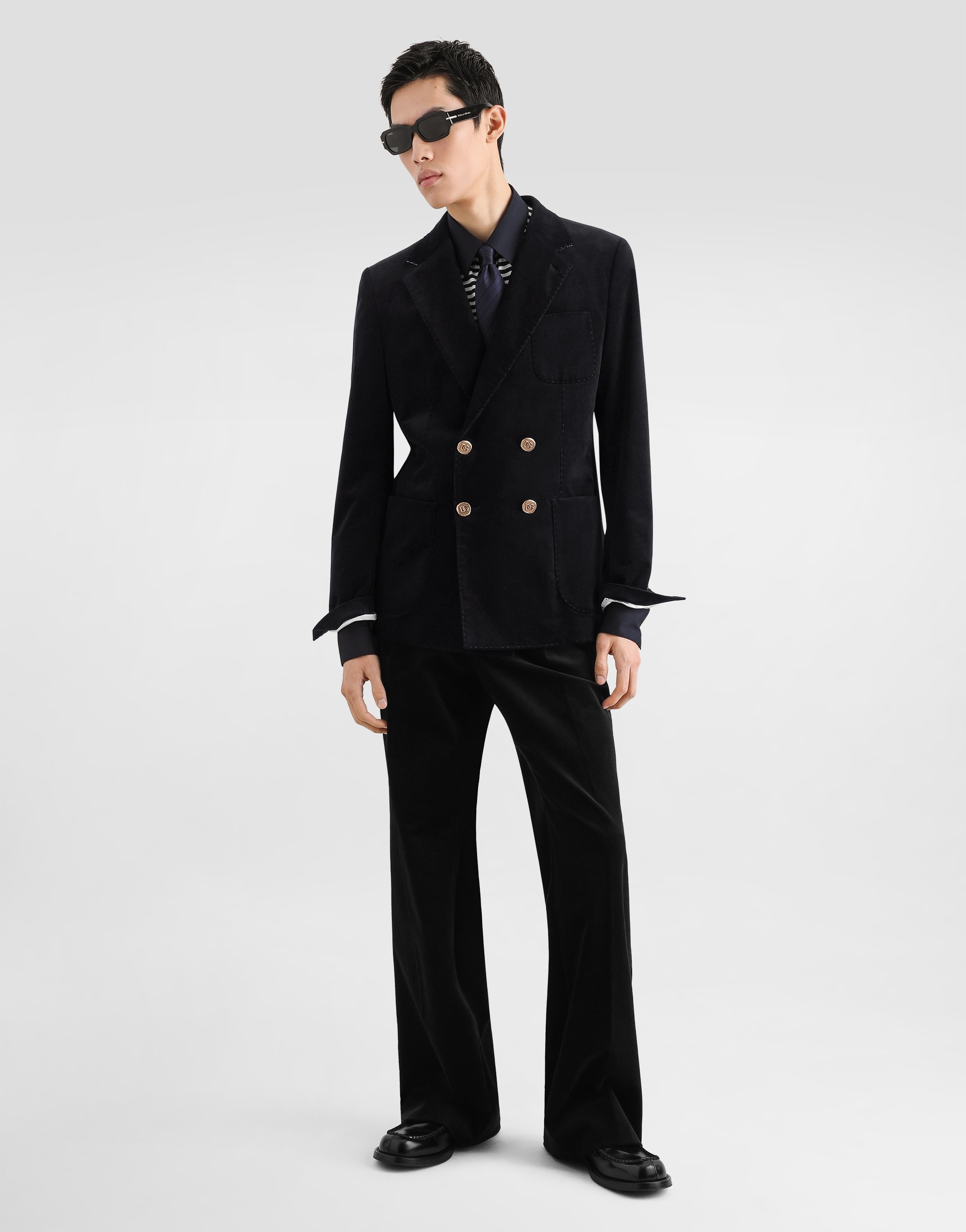 https://asset.dolcegabbana.com.cn/dg-prod-pim/6a30a2a290bc51781572245-322-G2UQ5TFUWFK-VERY%2BDARK%2BBLUE%2B1-2.png