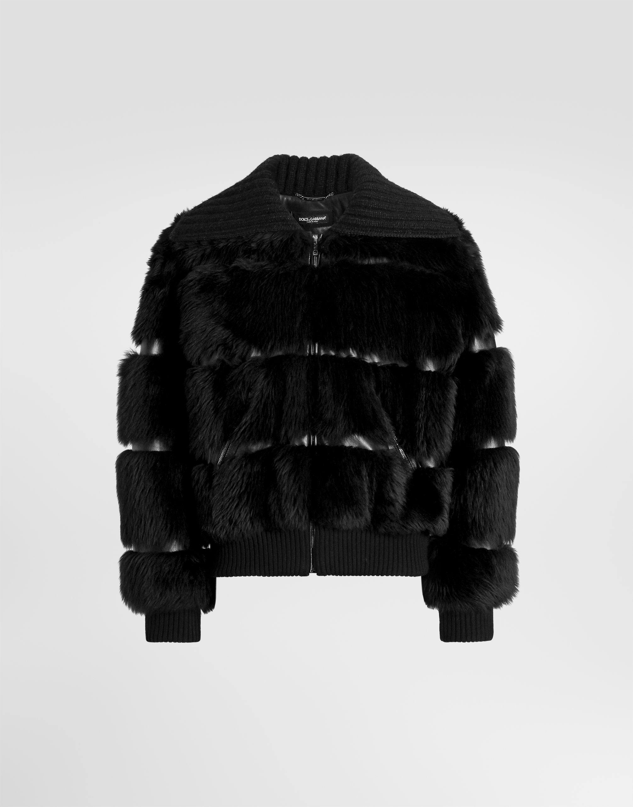 https://asset.dolcegabbana.com.cn/dg-prod-pim/6a7e987c3d3431786681455-322-G9CMRLHUPDA-BLACK-1.jpg