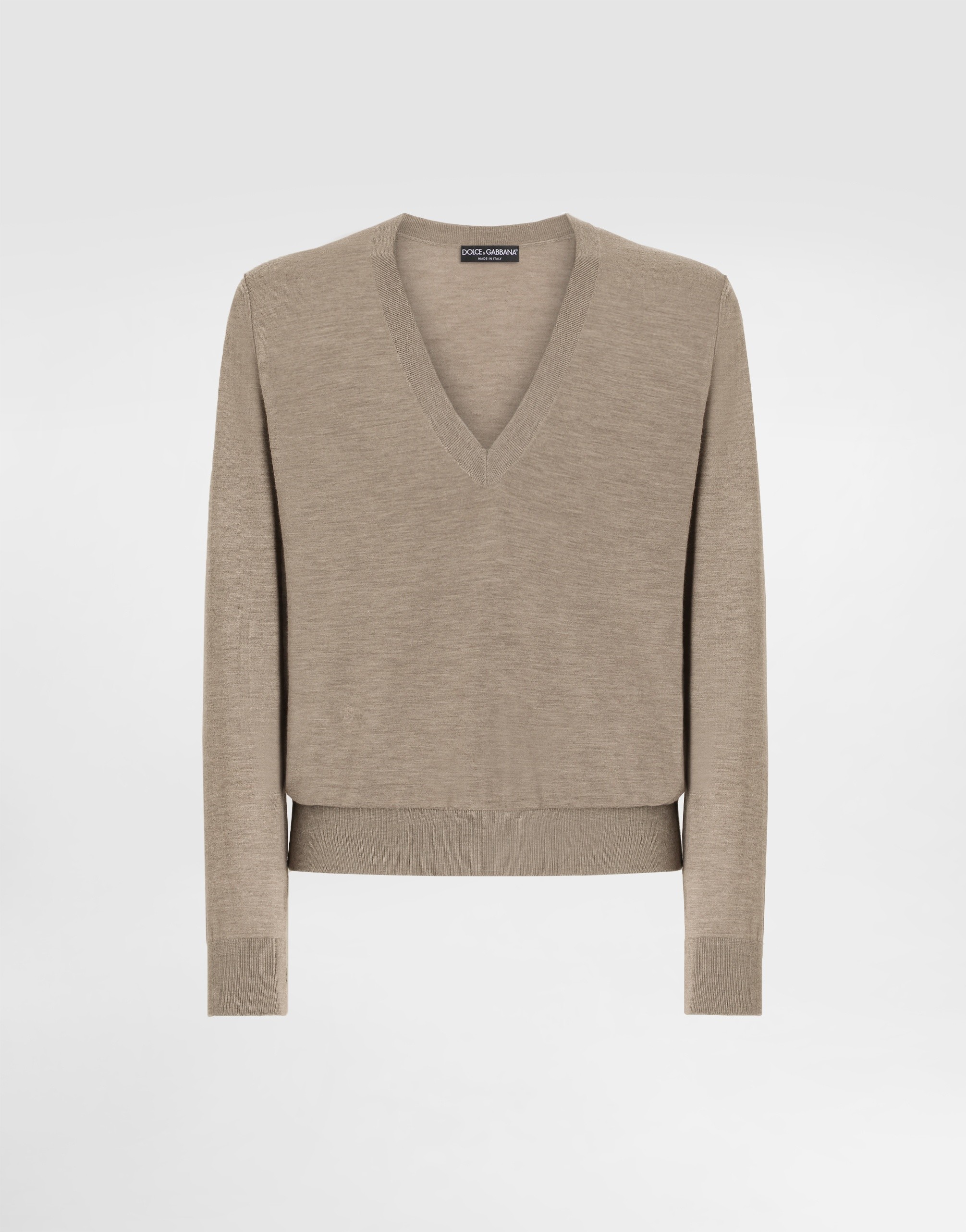 https://asset.dolcegabbana.com.cn/dg-prod-pim/6a9632b3285721788228260-322-GXY55TJBW1W-M0724-1.png