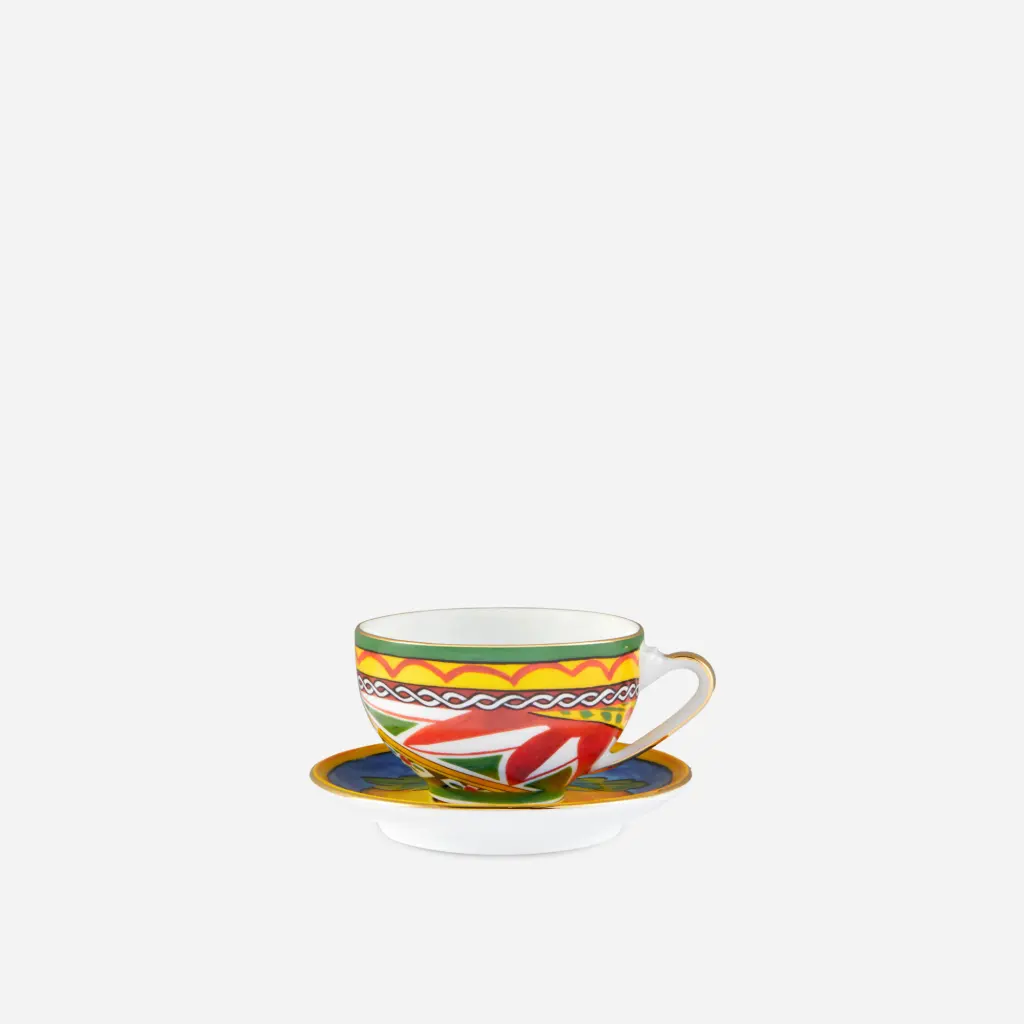 瓷器茶杯与茶碟套组