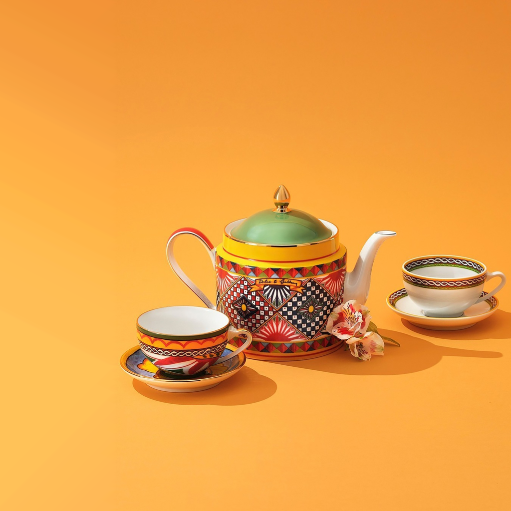 瓷器茶杯与茶碟套组7