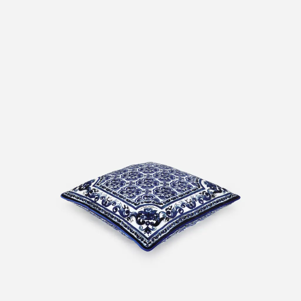 中号天鹅绒靠垫