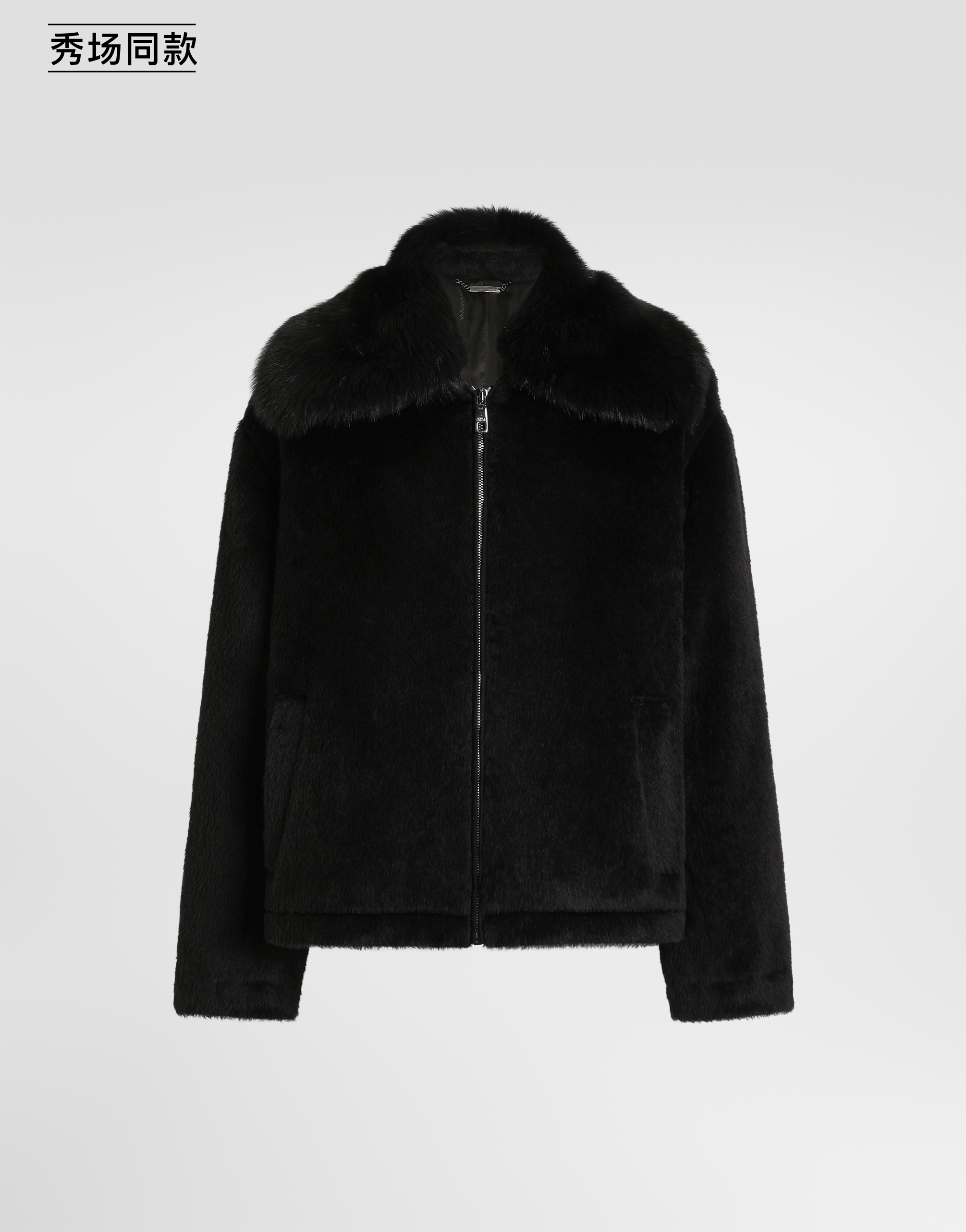 https://asset.dolcegabbana.com.cn/dg-prod-pim/6a9a93dd71bfd1788515278-322-G054QZHU2BW-N0000-1.jpg