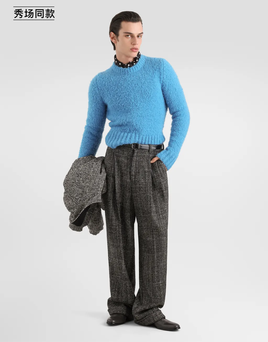 Bouclé 套头衫