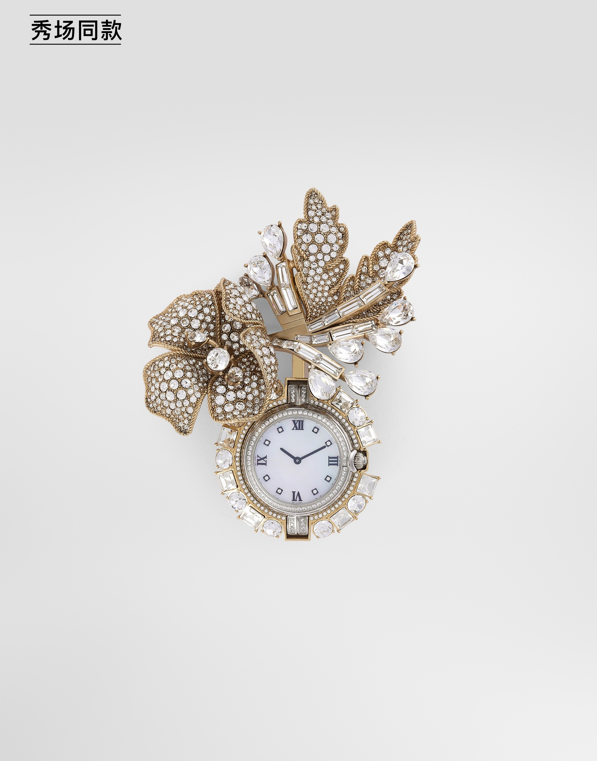 https://asset.dolcegabbana.com.cn/dg-prod-pim/6a9a9c82879071788517490-322-WPS7S7W1111-ZOO00-1.png