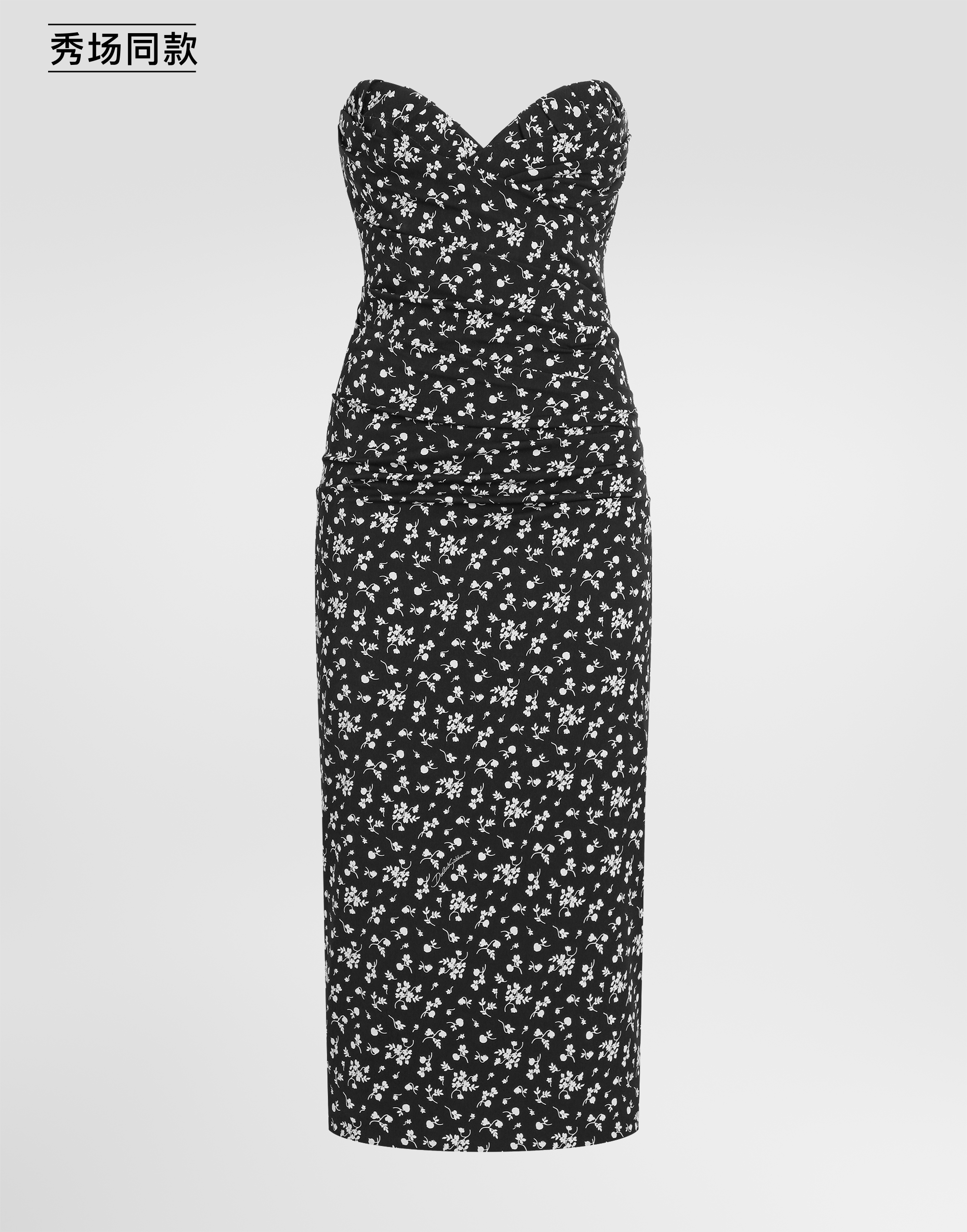 https://asset.dolcegabbana.com.cn/dg-prod-pim/6a9a9cf1b977d1788517602-322-F633DTFSAGU-HN6JU-1.jpg